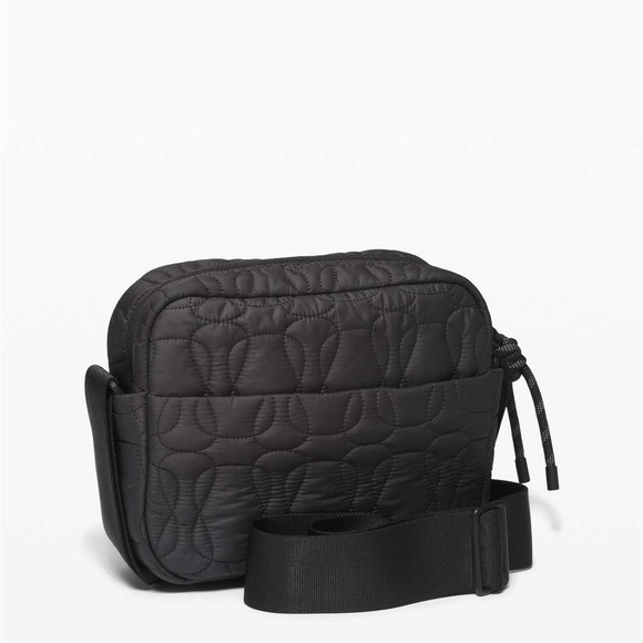 Lululemon Quilted Embrace Crossbody Bag - Picture 6 of 15